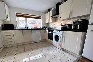 6 bed house, Manor House Road, Jesmond, Newcastle, NE22LY - Image 1